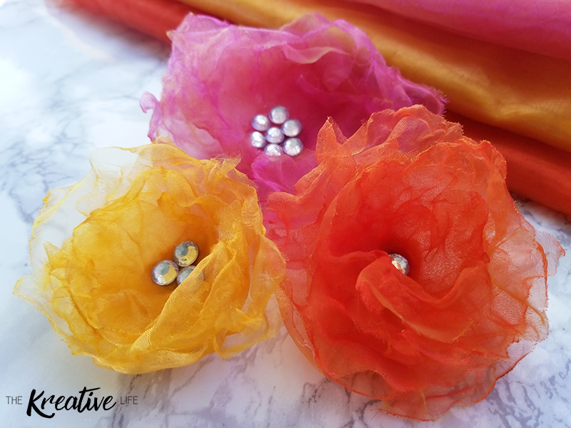 If you ever wanted to know how to make organza flower hair pins for weddings or bouquets this DIY Organza Flower Hair Pin tutorial is perfect! - The Kreative Life